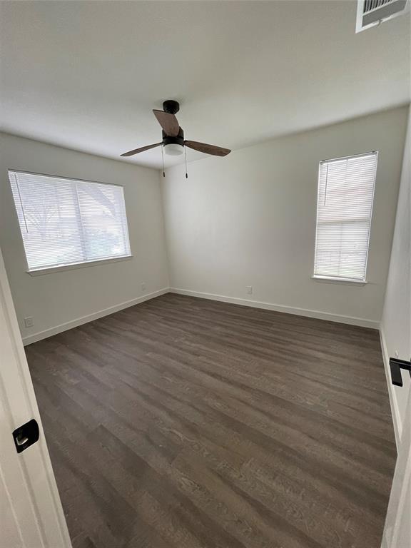 Building Photo - 1700 Garden Villa Dr