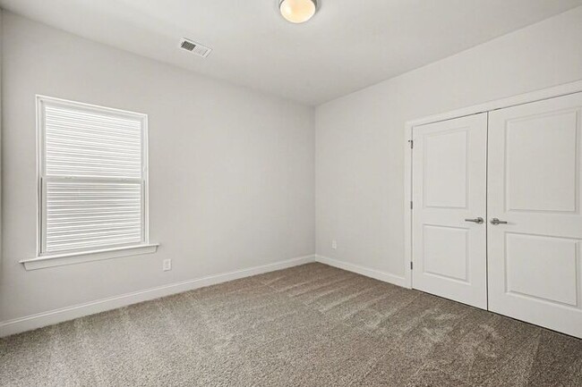 Building Photo - Brand New 4BD/2.5BA Home in Mooresville!