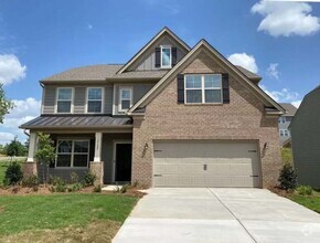 Building Photo - This Beautiful 4 Bedrooms, 2.5 Bathrooms i...