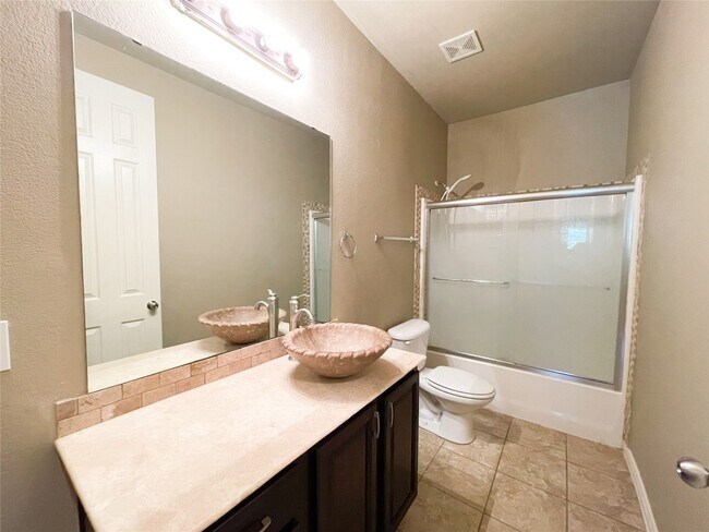 Building Photo - 2605 Tumbling River Dr