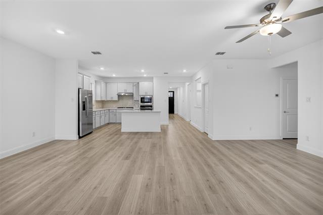 Building Photo - 1416 Mustang Cyn Dr