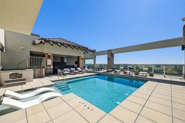 Building Photo - 9870 Gaylord Dr