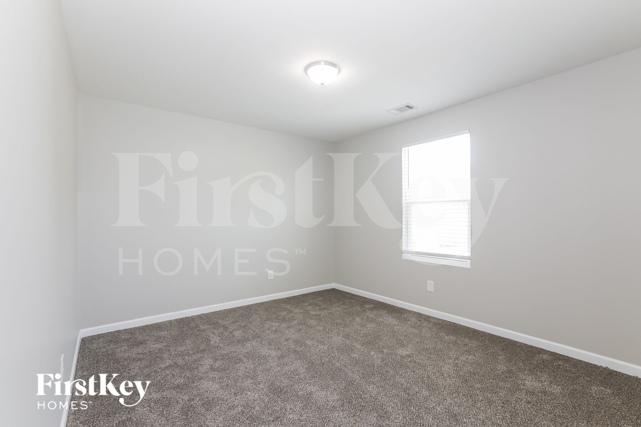 Building Photo - 156 Alexander Ln