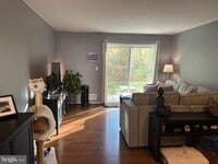 Building Photo - 13 Quince Ct