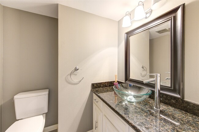 Building Photo - 15739 Fleetwood Oaks Dr