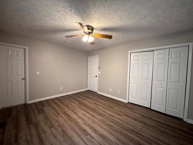 Building Photo - 2508 Lull Water Dr