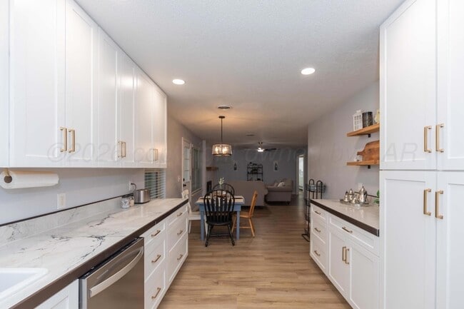 Building Photo - 3301 Palmetto Trail