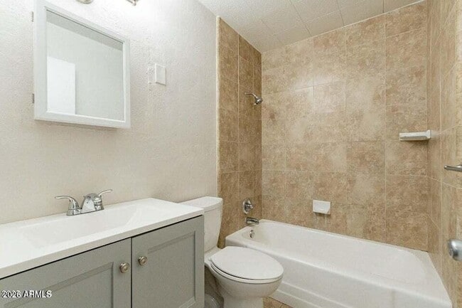 Building Photo - 505 W Howe St