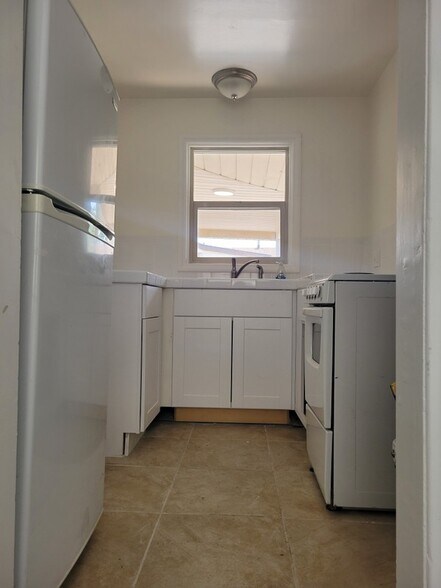 Building Photo - 2084 Monroe Blvd