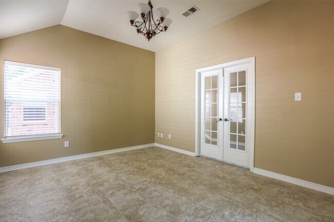 Building Photo - 131 Avonlea Dr