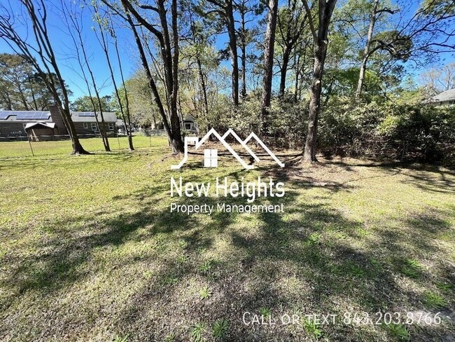 Building Photo - 8165 Poplar Ridge Rd