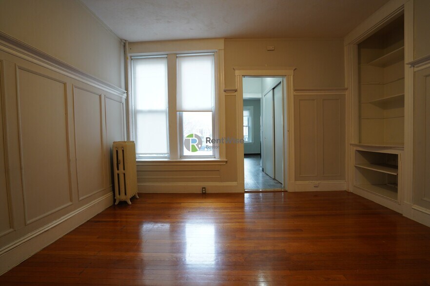 Building Photo - 1116 Commonwealth Ave