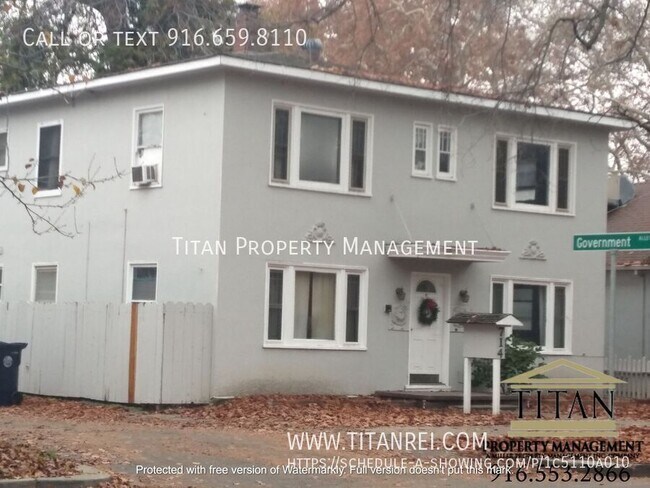 Building Photo - 714 27th St