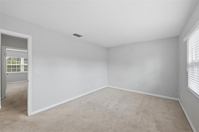 Building Photo - 10315 Carrollwood Ln