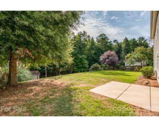 Building Photo - 1505 Niall Ln