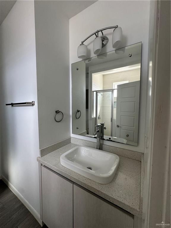 Building Photo - 10 West Dr