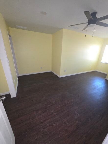 Building Photo - 1120 Brookstone Rd