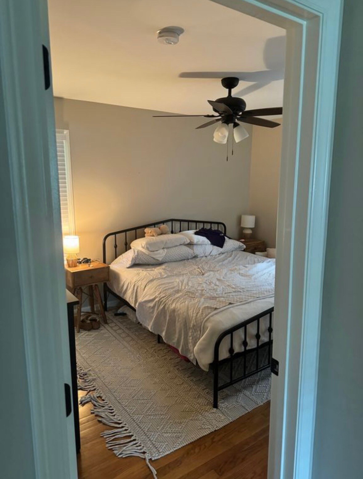 Building Photo - 405 Crestwood Dr