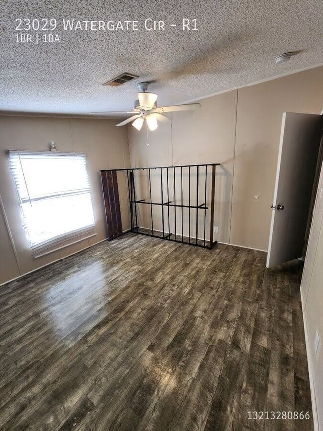 Building Photo - 23029 Watergate Cir
