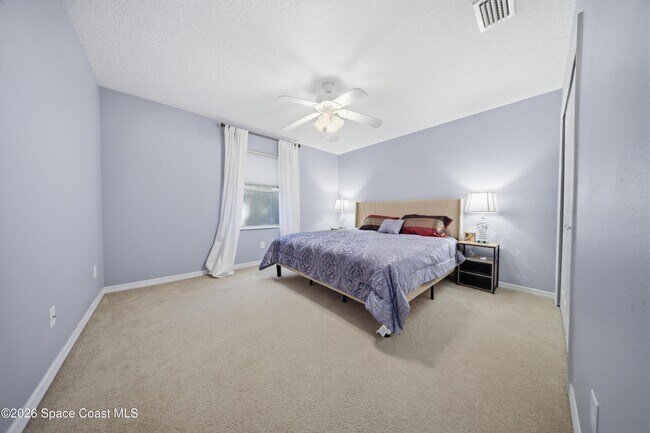 Building Photo - 2039 Tullagee Ave