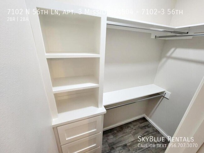 Building Photo - 7102 N 56th Ln
