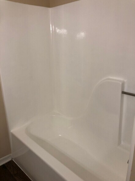 Building Photo - 1076 Ellen Ct