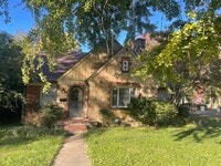 Building Photo - 3320 Central Ave