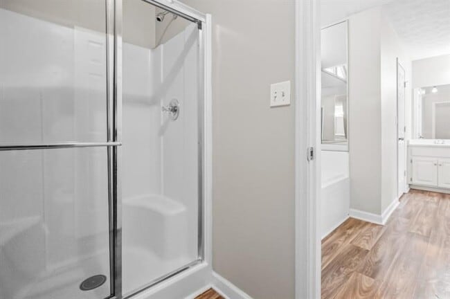 Building Photo - 320 St Simon's Cove