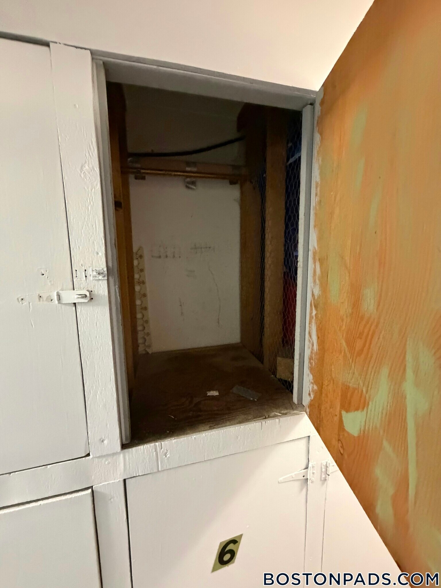 Building Photo - 1 Colonial Dr