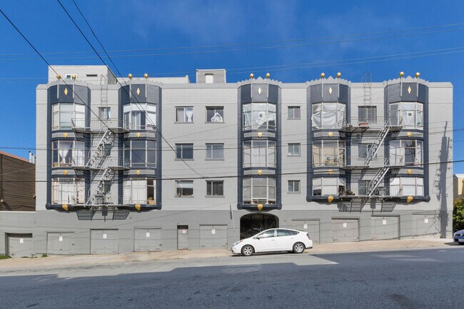 Building Photo - 900 Broderick