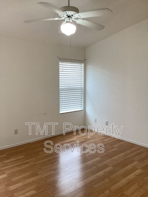 Building Photo - 8587 New Island Way