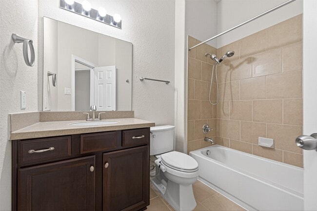 Building Photo - 613 West Fork