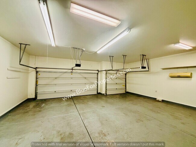 Building Photo - 7910 W Little Eagle Ct