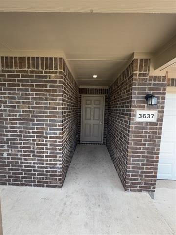 Building Photo - 3637 Silver Maple Ln