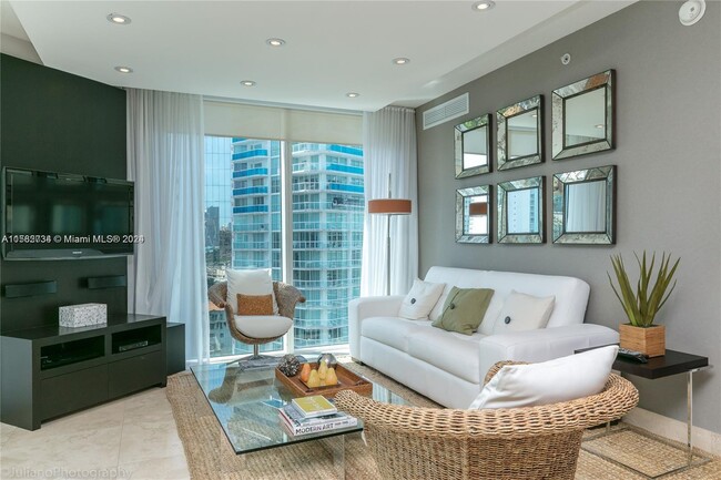 Building Photo - 200 Sunny Isles Blvd