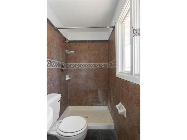 Building Photo - 7740 Arlington Ave N