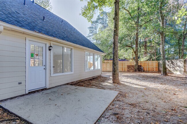 Building Photo - 21892 Silver Oak Ct
