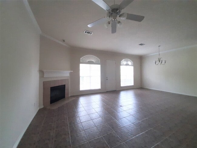 Building Photo - 12755 Mill Ridge Dr