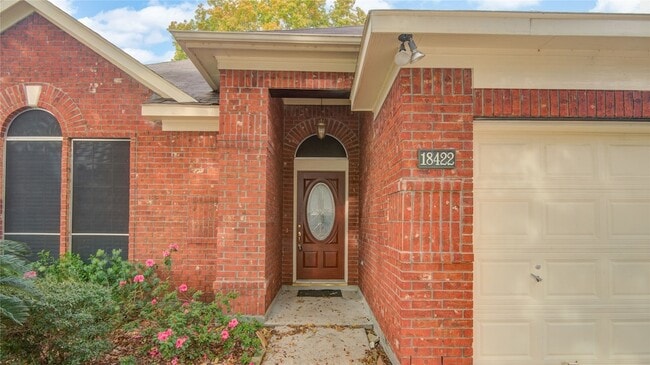 Building Photo - 18422 Auburn Woods Dr