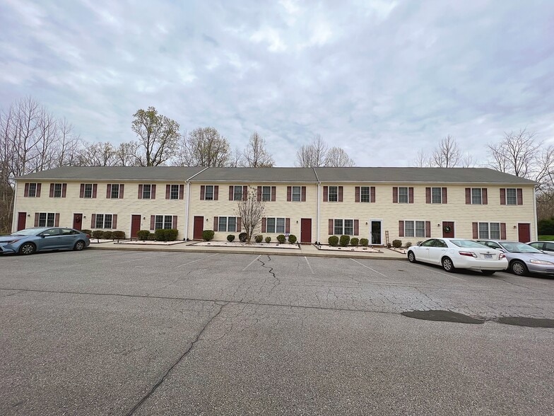 Primary Photo - 1090 Blane Dr