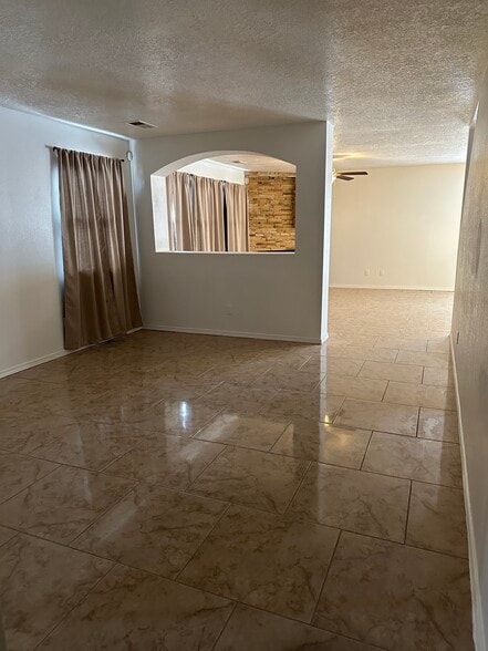 Building Photo - 3123 Lost Desert Dr SW