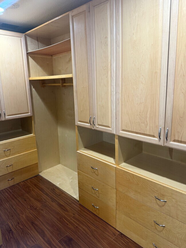 Building Photo - 14912 SW 143rd Ct