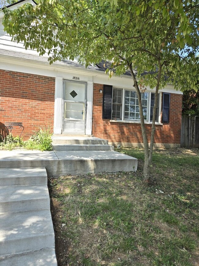 Primary Photo - Deep Springs, 2 bedroom duplex, hardwood f...