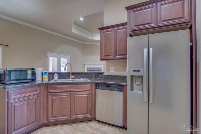 Building Photo - 5485 Tucker Circle