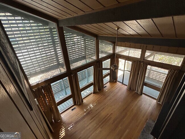 Building Photo - 180 Woodstone Dr