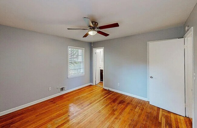 Building Photo - 1769 Timothy Dr SW