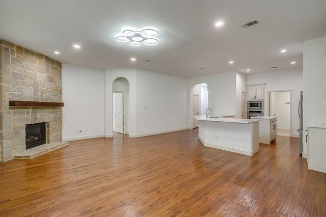 Building Photo - 3009 Montebello Drive