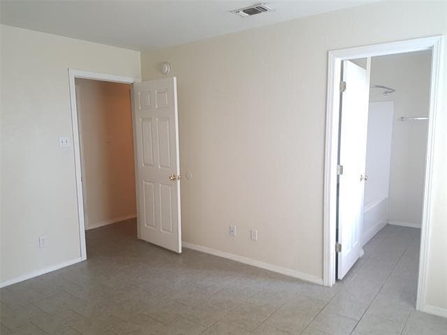 Building Photo - 309 S Blue Jay Ct