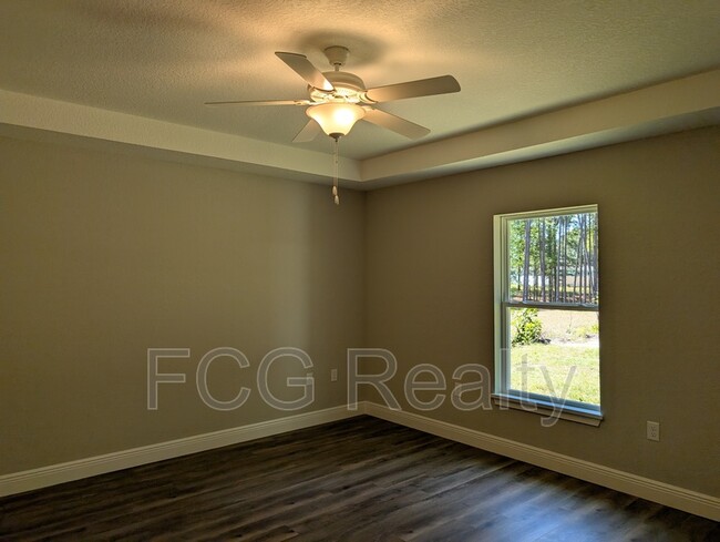 Building Photo - 132 Cedar Rd