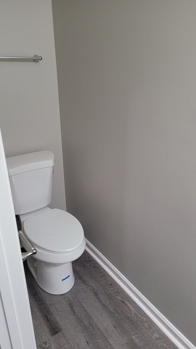 Building Photo - 7031 S Estacada Way